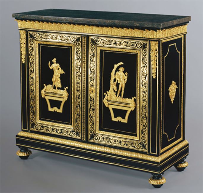 A BEAUTIFUL AND RARE PAIR OF LOUIS XIV TWO DOOR CABINETS IN PREMIERE AND SECOND PARTIE VENEER | MasterArt